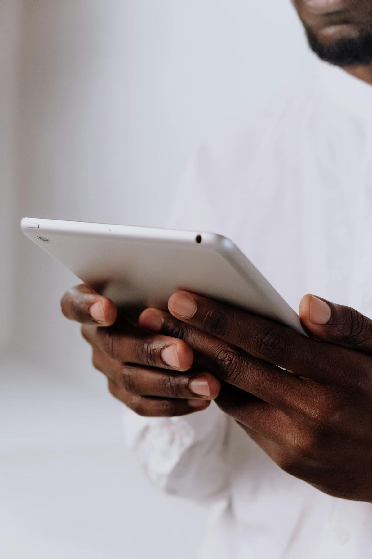Mobile & Handheld Electronics