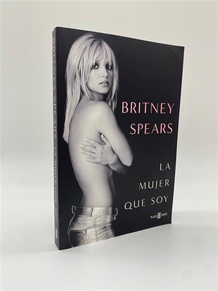 La Mujer Que Soy (The Woman in Me - Spanish Edition) image 2