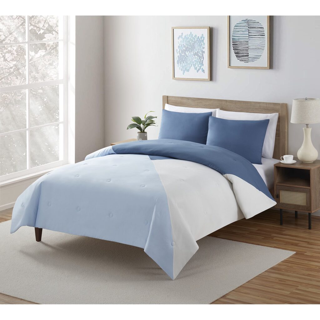 Serta So Soft 3-Piece Blue Reversible Comforter Set, Full/Queen image 0